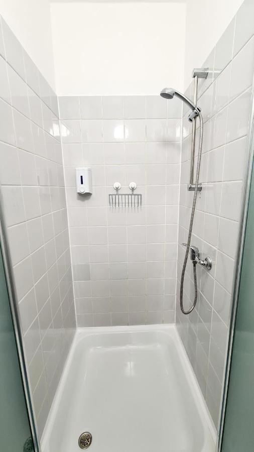 Thai Sun Hostel Prága Kültér fotó