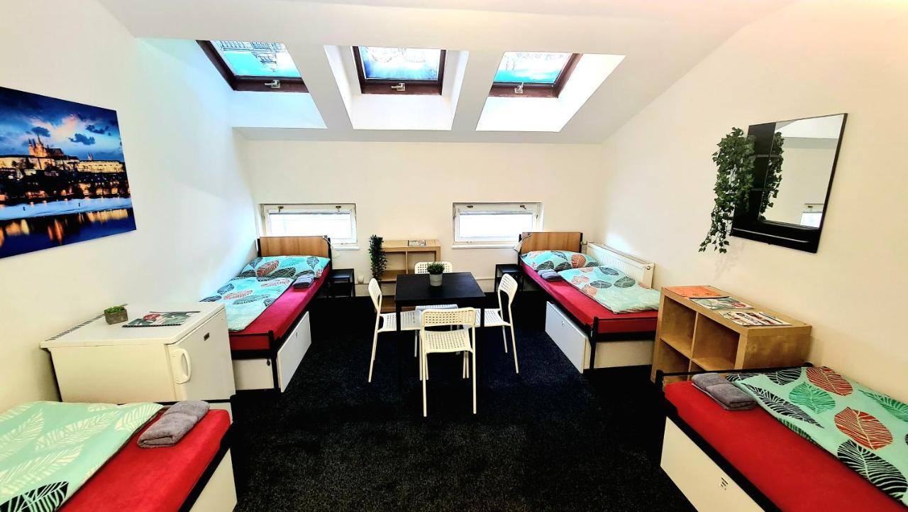 Thai Sun Hostel Prága Szoba fotó
