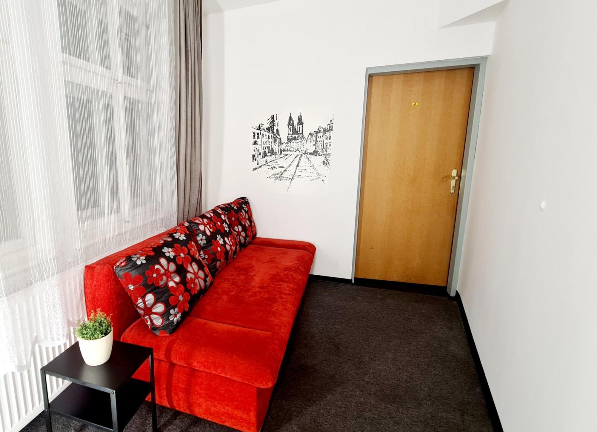 Thai Sun Hostel Prága Kültér fotó